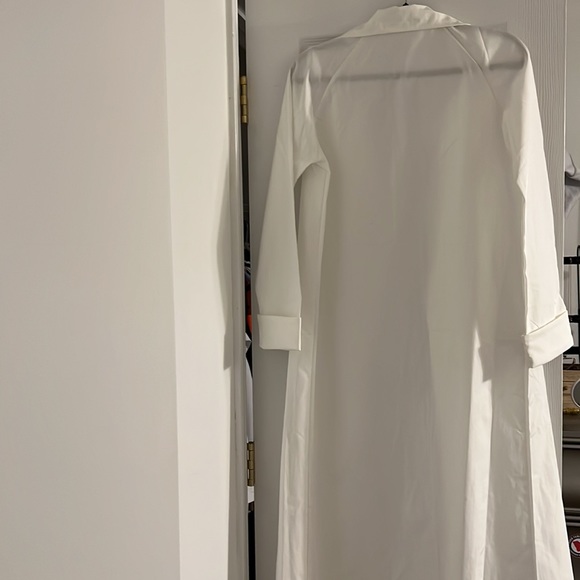 Long white button down over coat - Picture 2 of 2